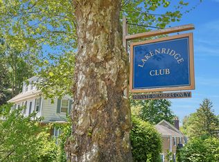 7 Southminster Dr, White Plains, NY 10604