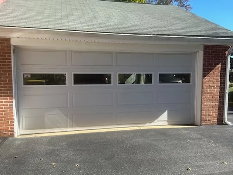 705 Ashford Rd — Photo 5