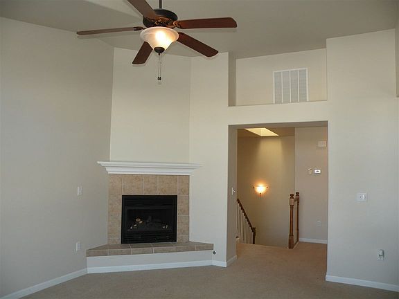 5th image of 210 NW Terre View Dr APT G