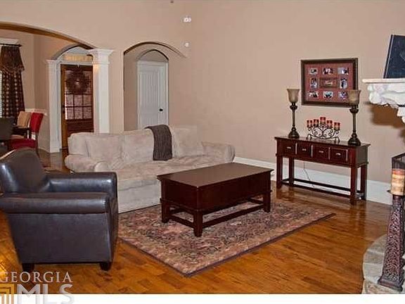 Family/Living area is spacious, tons of natural light. Arched entry-ways are unique!