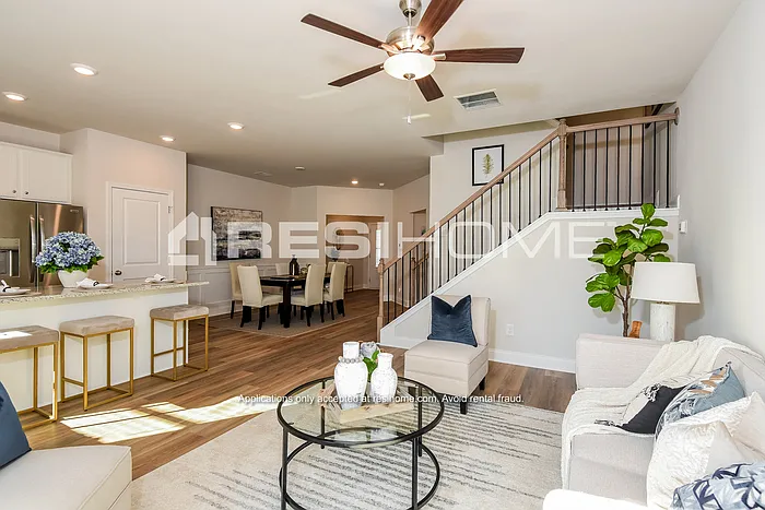 1673 Cleadon Dr — Photo 5
