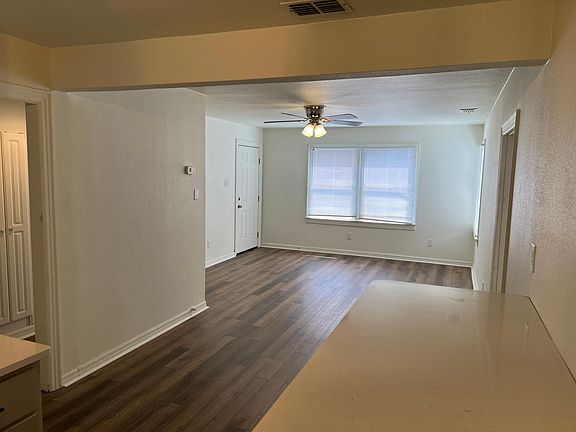 3rd image of 3134 S 6th St