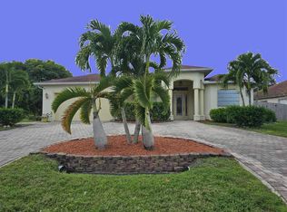 414 SW Cherry Hill Rd, Port Saint Lucie, FL 34953