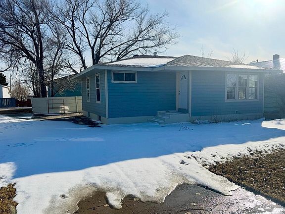 2nd image of 325 Johnson St