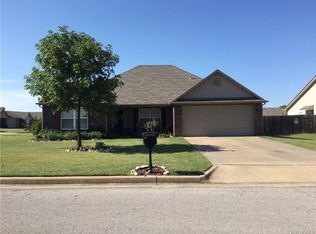 26125 E 90th St S, Broken Arrow, OK 74014