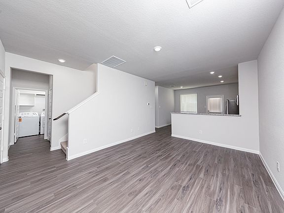 5th image of 8128 Vanilla Orchid Dr