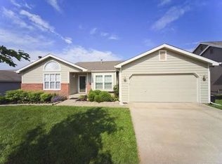2413 Via Linda Dr, Lawrence, KS 66047