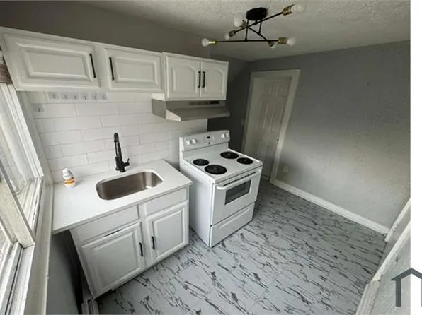 50 Parkhurst St Floor 3, Newark, NJ 07114