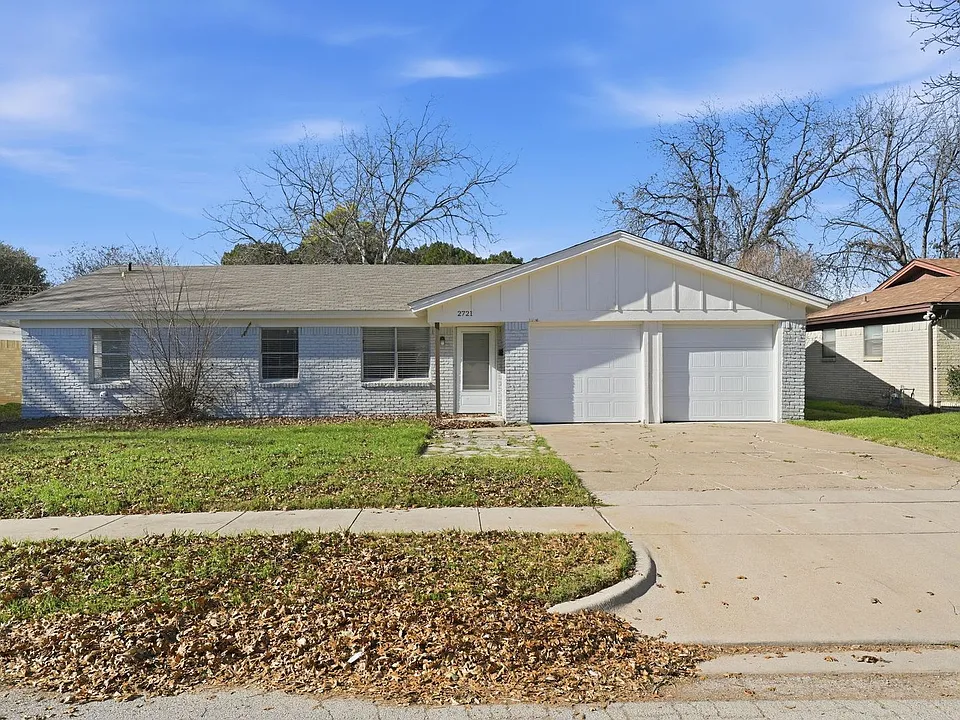 2721 Ash Park Dr