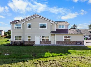 465 Hillary Cir #A, Johnson Creek, WI 53038