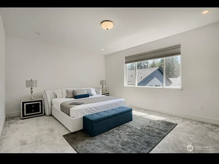 24503 NE 18th St — Photo 7