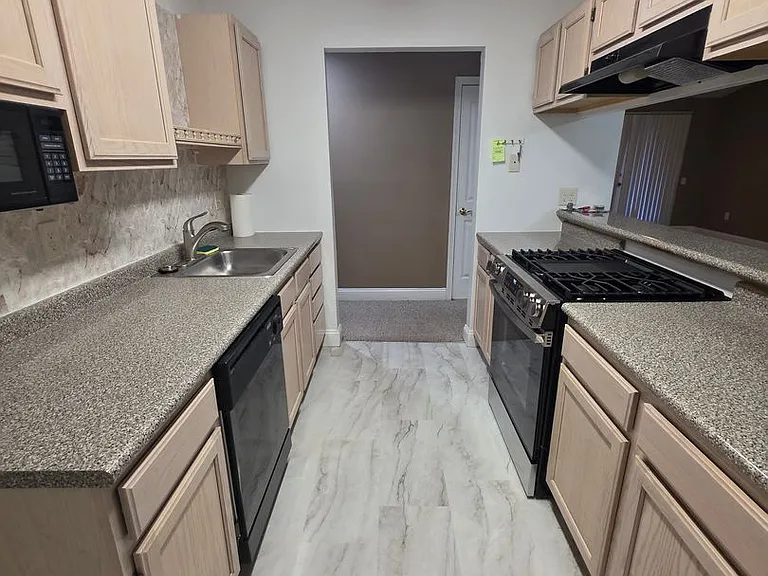 2809 Waters Edge Dr #260 — Photo 23