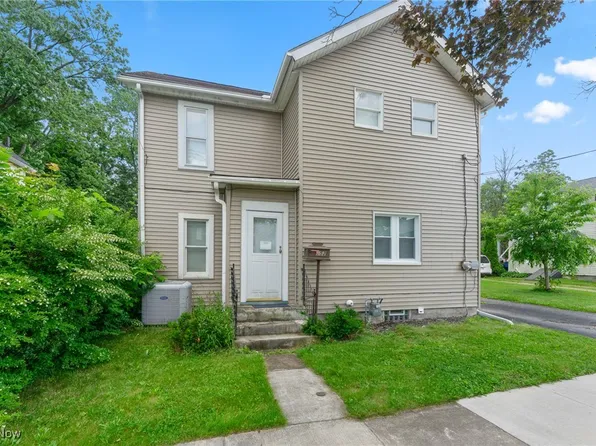152 Vine St, Ravenna, OH 44266