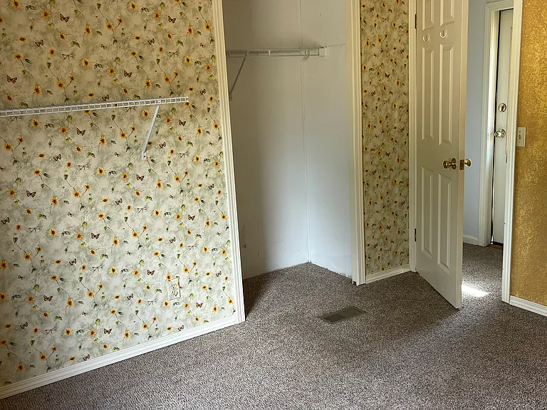 221 Meteyard Ln — Photo 12
