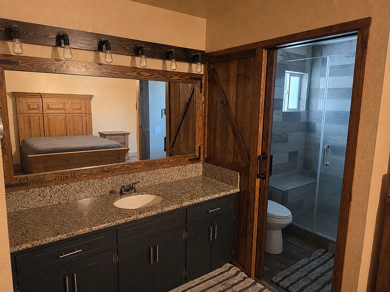 1110 E Rose Ct — Photo 4