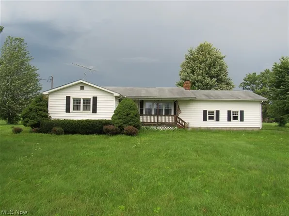 2189 Sentinel Rd, Dorset, OH 44032