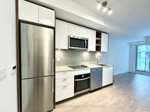 543 Richmond St W #523, Toronto, ON M5V 0W9