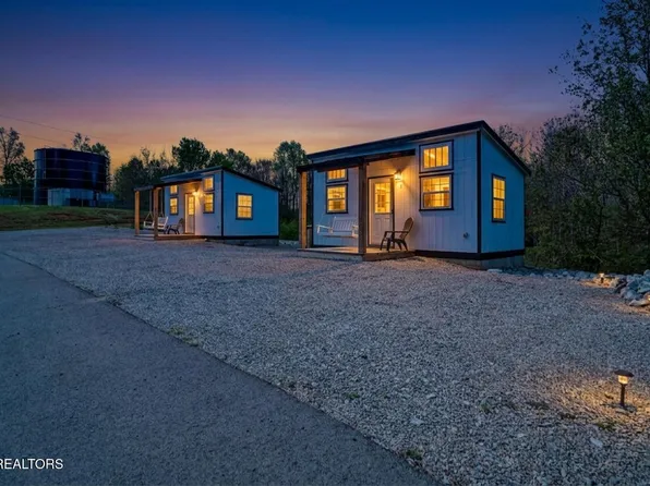 5087 Eagles Cove Rd, Byrdstown, TN 38549