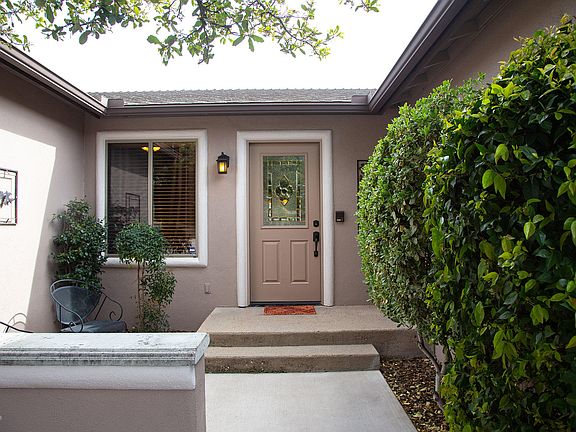 5th image of 841 Lanny Ln