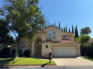 9488 N Senator Dr, Fresno, CA 93720