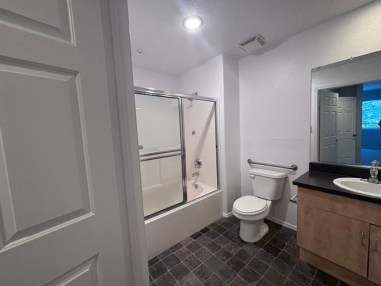 2820 Sawtelle Blvd — Photo 77