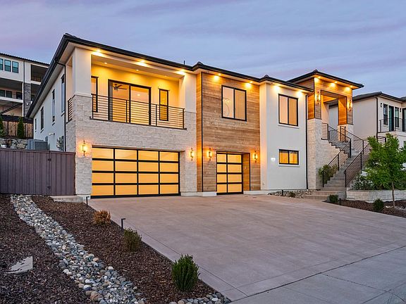 2nd image of 726 Sundahl Dr