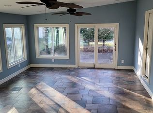 68 Teddy Ct, Ronkonkoma, NY 11779
