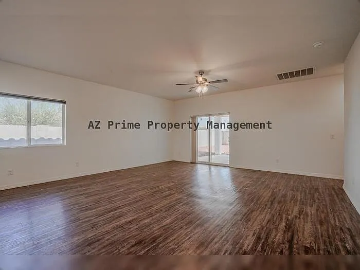 8477 W Concordia Dr — Photo 10