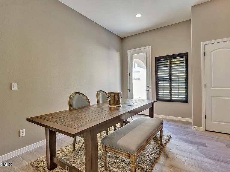 12934 Terrington Ave — Photo 7