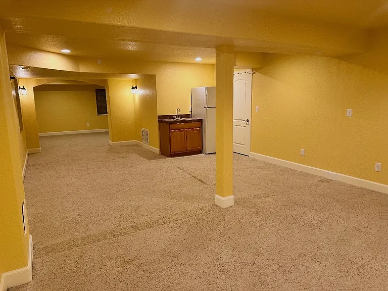 2165 Primrose Ln — Photo 21