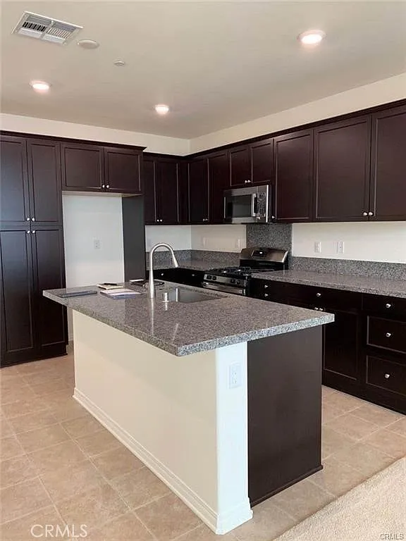 Building Photo - 6065 Sendero