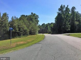 Lakeforest, Mineral, VA 23117