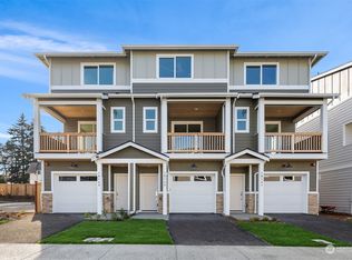 18141 1st Pl SW #E19, Seattle, WA 98166