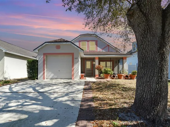2653 Woods Edge Cir, Orlando, FL 32817