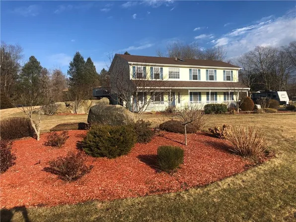 3 Nicole Ln, Johnston, RI 02919
