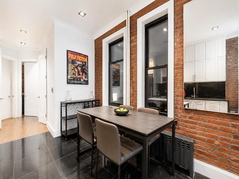18 Abingdon Sq #6 — Photo 3