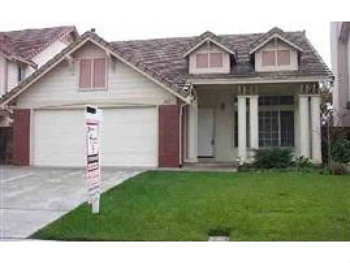 1065 Dellwood Ct photo 1