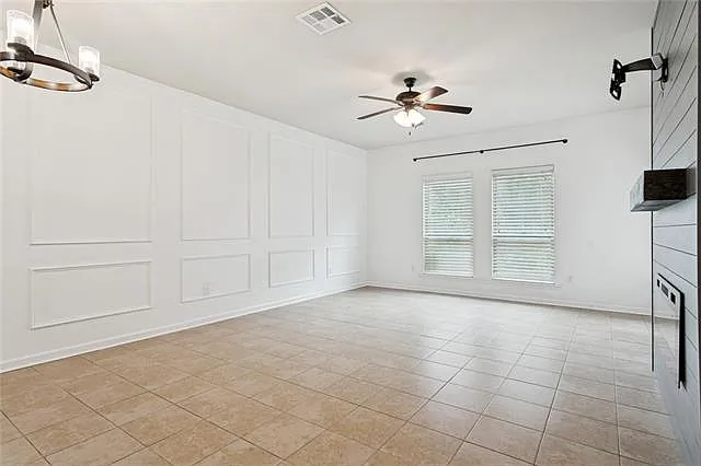 1510 Raston Dr — Photo 3