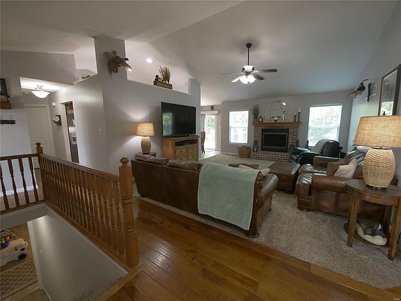 5th image of 619 Louisbourg Dr