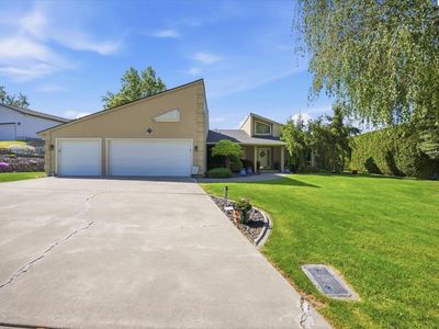 212 Greenbriar W, Richland, WA, 99352