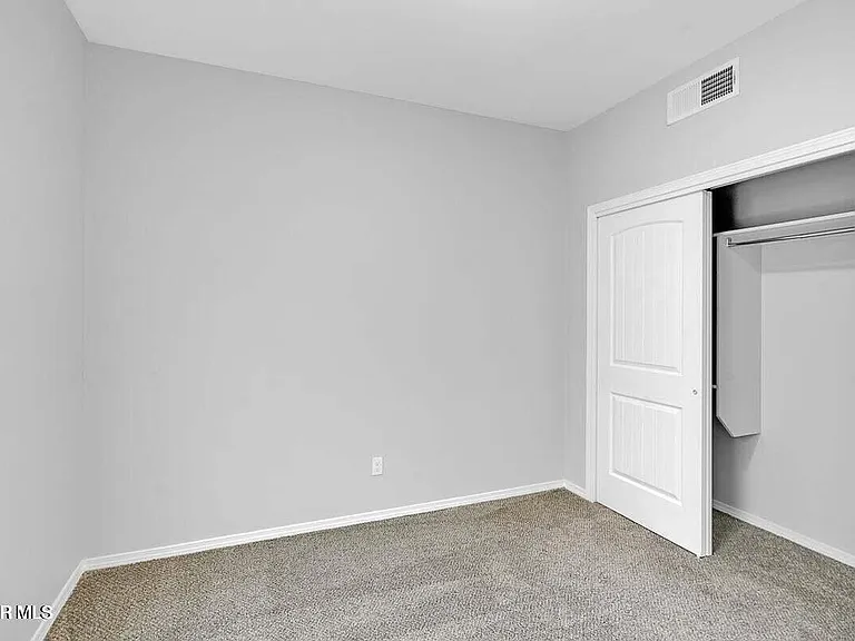 12661 Kingsbury Ave — Photo 11