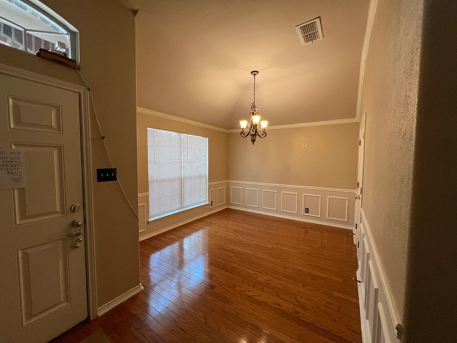 4 bed, 1750 sqft, $2,650 — Photo 3