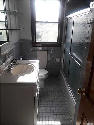 3rd image of 16002 Grand Central Pkwy Floor 2