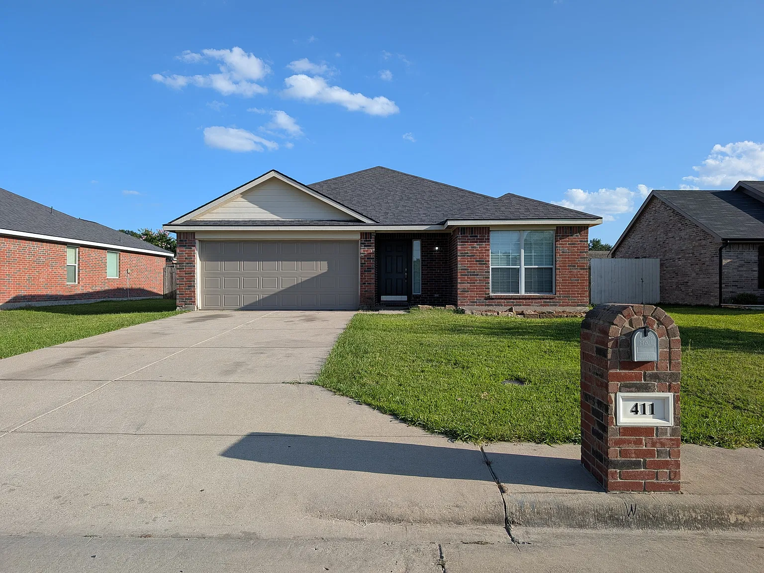 3 bed, 1332 sqft, $1,695 — Photo 2