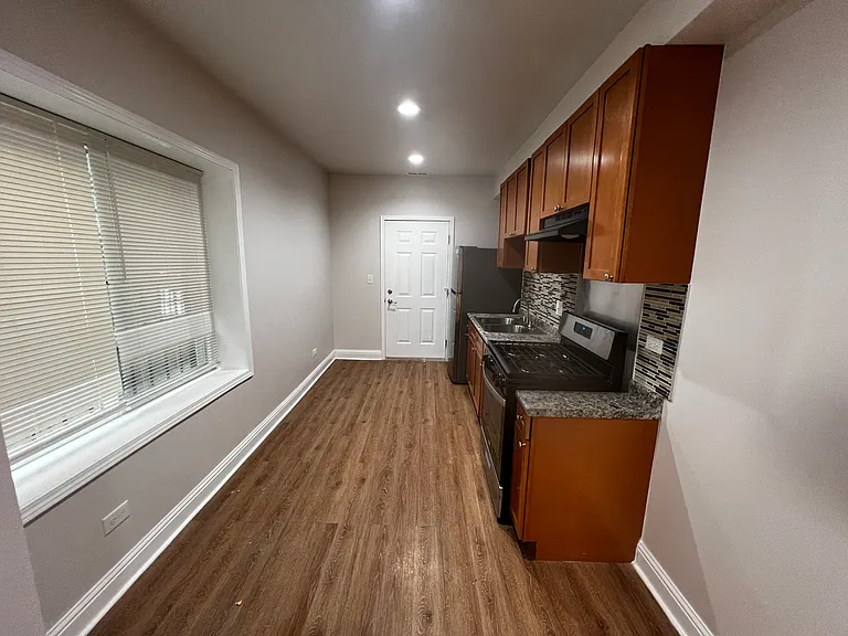 8617 S Ashland Ave #3D — Photo 9