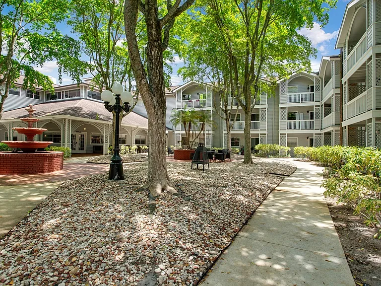 Aventine at Lantana - 55+ Active Adult Apartments — Photo 31