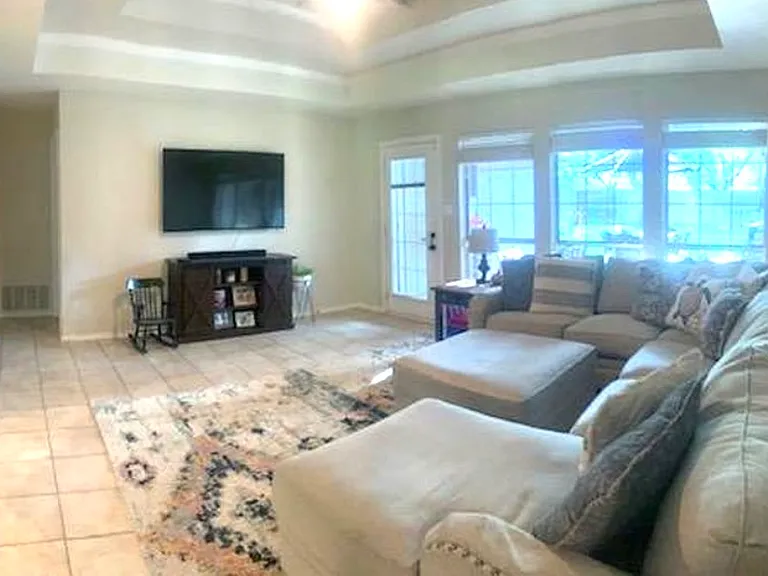 6117 Westover Dr — Photo 3