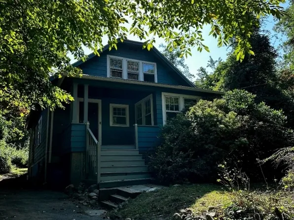 22 Park Ter, West Caldwell Twp., NJ 07006