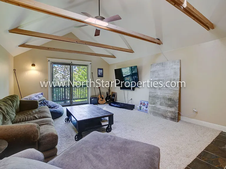 1630 NW Albany Ave — Photo 5