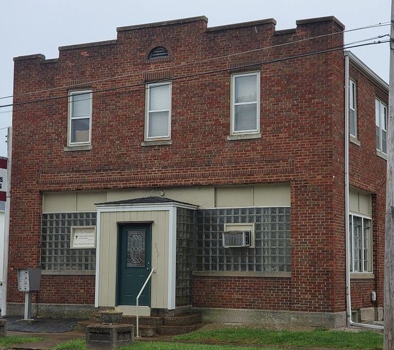 322 W Main St APT 2, Mascoutah, IL 62258 | Zillow